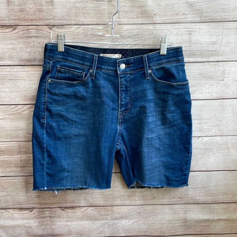 LEVIS 525 CUT OFF JEANS DAD SHORTS